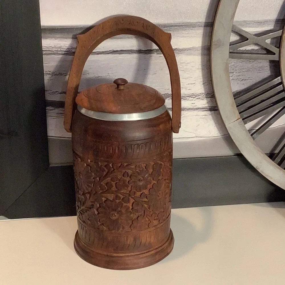 Vintage Hand Carved Wood Floral Pattern Ice Bucket With Lid Handle